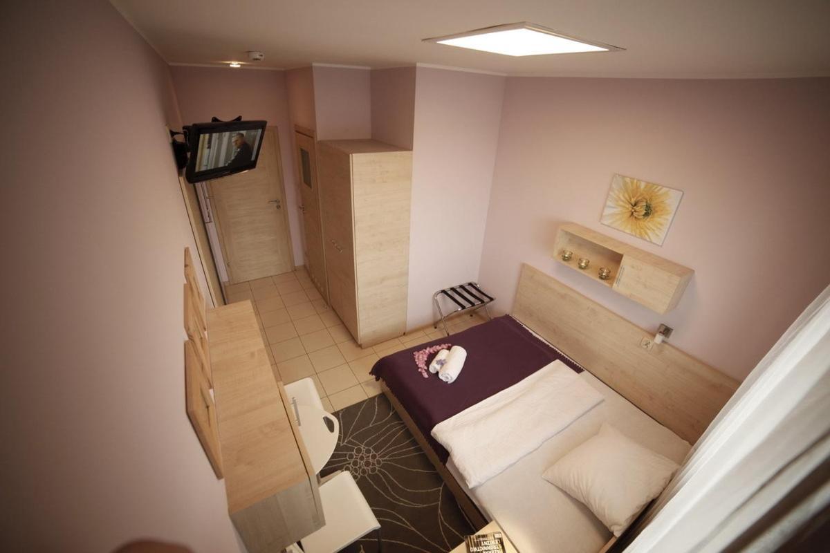 Standard Delegacyjny Bed & Breakfast Dąbrowa Górnicza Exterior foto